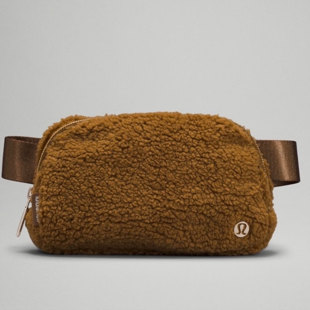 Brand new with tag- burnt caramel Sherpa belt bag by Lululemon